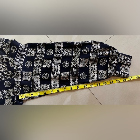 Dana Buchman 100% silk multicolored tunic top Stamped Lightweight blouse Size 12 - Picture 10 of 16